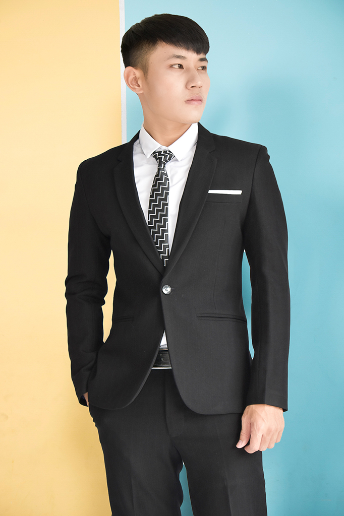 Bộ vest nam màu đen chất liệu vải nhập cao cấp
