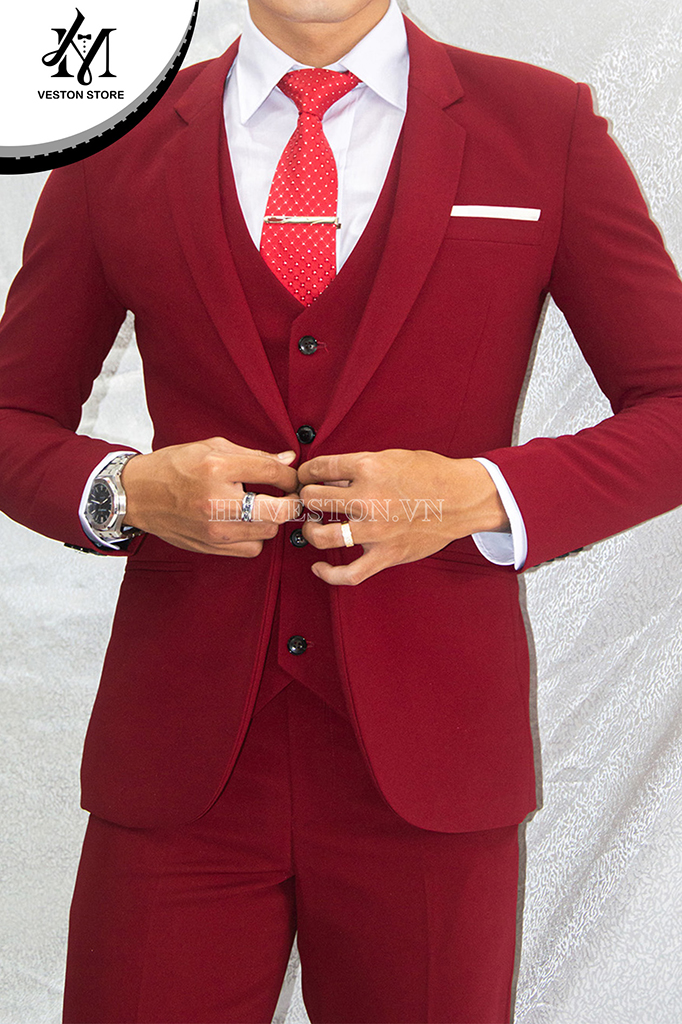Combo bộ vest nam màu đỏ đô giá 1050000 (4)