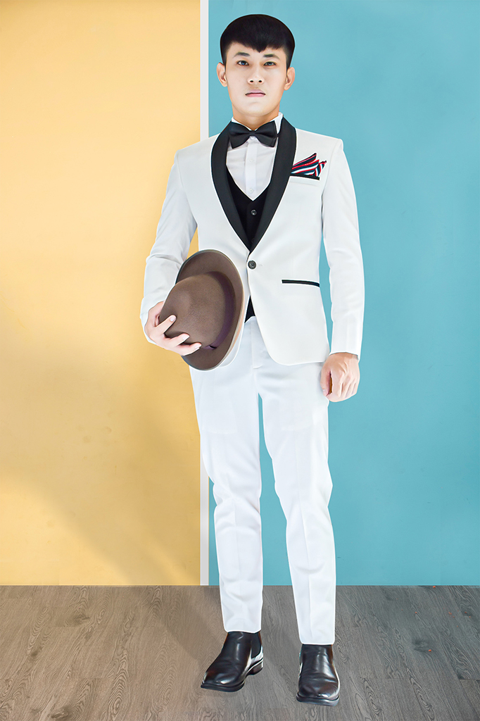 Combo bộ vest nam màu trắng kiểu cổ sam phi đen và áo gile giá 1050000 (10)