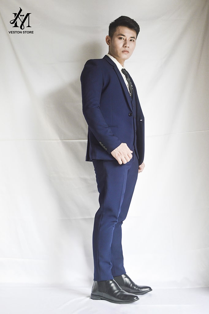Combo bộ vest nam màu xanh sáng và áo gile giá 1050000 (9)